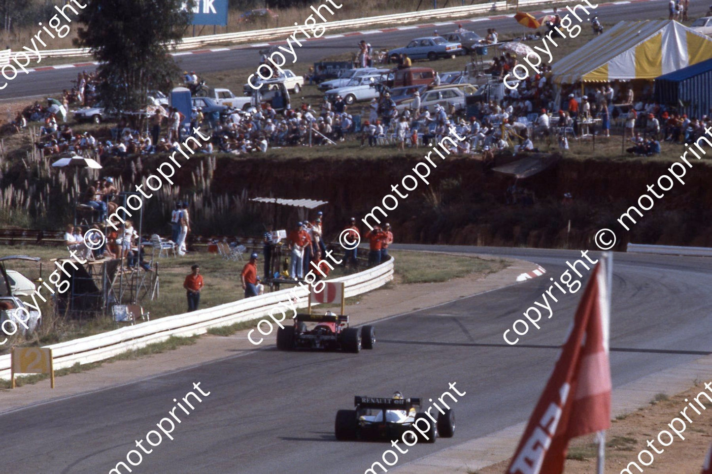 0 group Ferrari 126C4 slowing (courtesy Roger Swan) 604