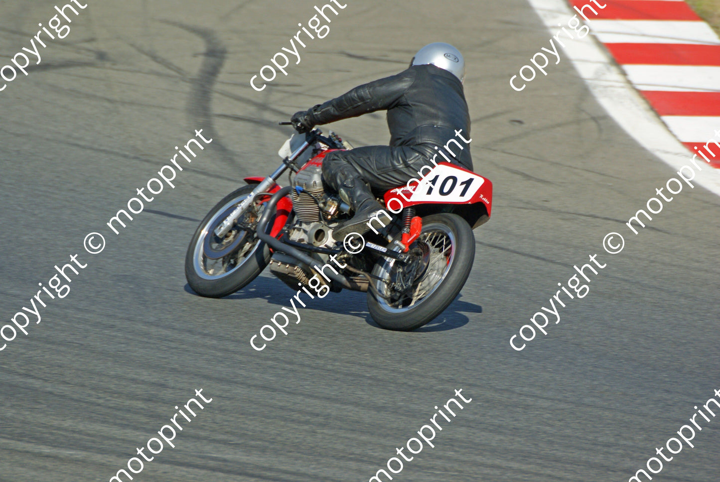 101 Beeton demo 29 Aug DSC01462