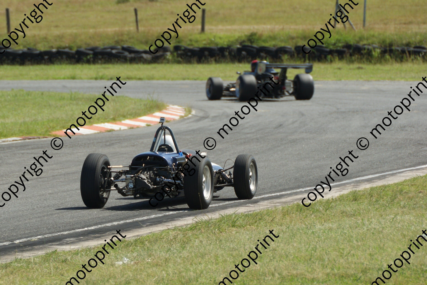 10 Dave Alexander LDS 9 Fred Phillips Lola T460 (3)