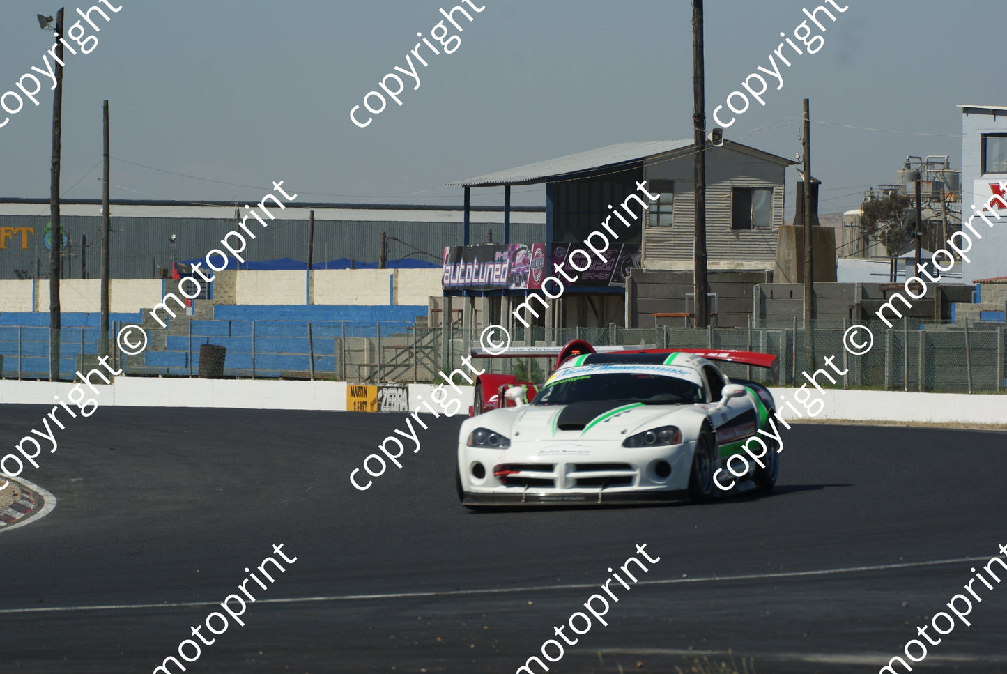 13 Charl and Harry Arangies Dodge Viper (7)