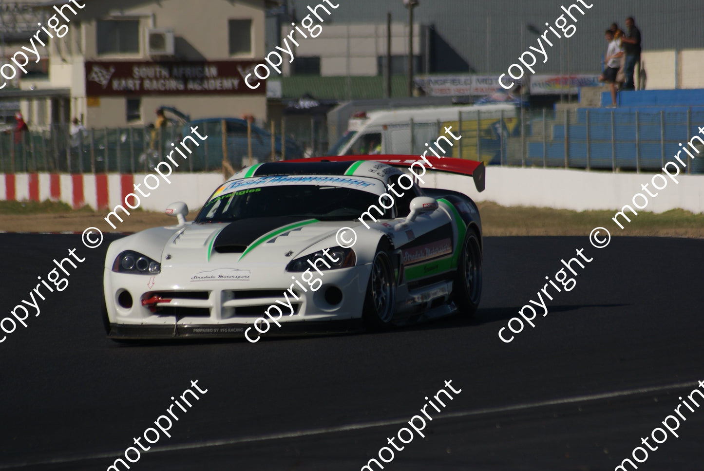 13 Charl and Harry Arangies Dodge Viper (8)