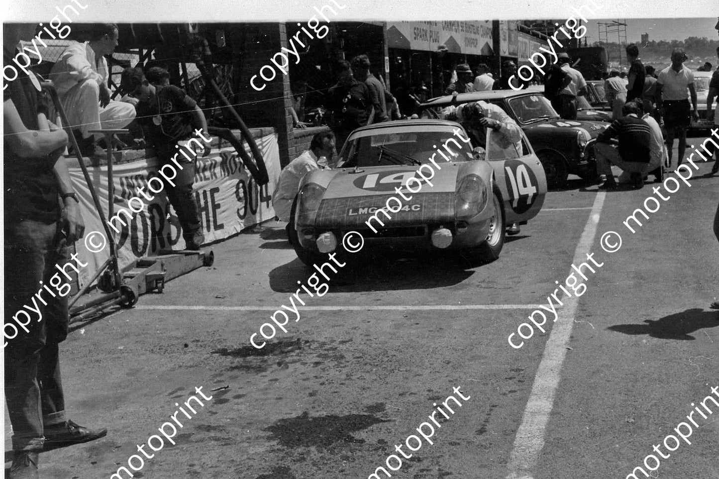 14 Mike d'Udy, Peter de Klerk Porsche 904 cleaned (2)