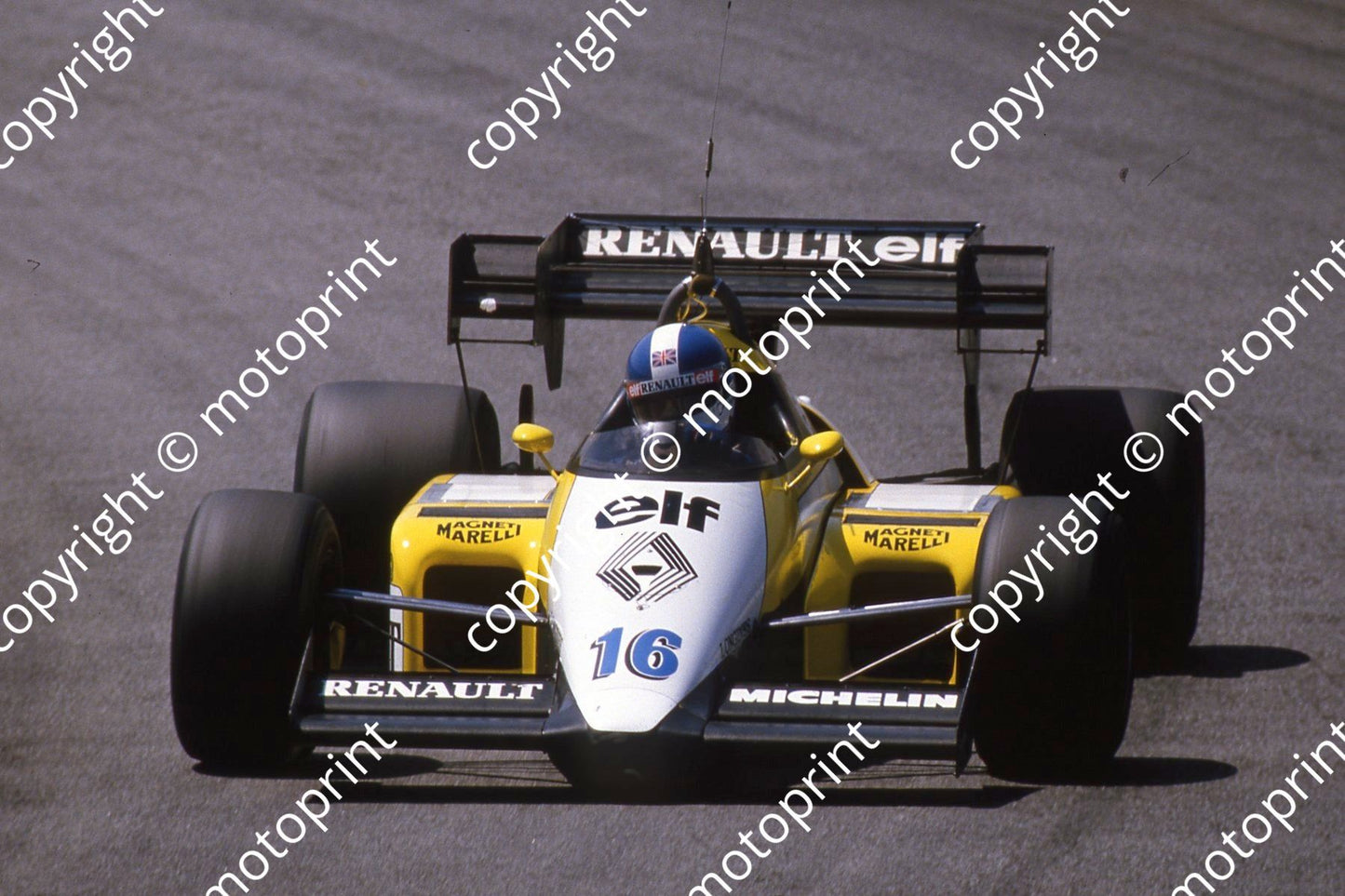 16 Derek Warwick Renault RE50 (courtesy Roger Swan) (2)