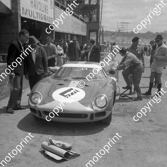 1964 1 David Piper Tony Maggs Ferrari 275LM_ Maggs third left (courtesy Ken Stewart) (3)