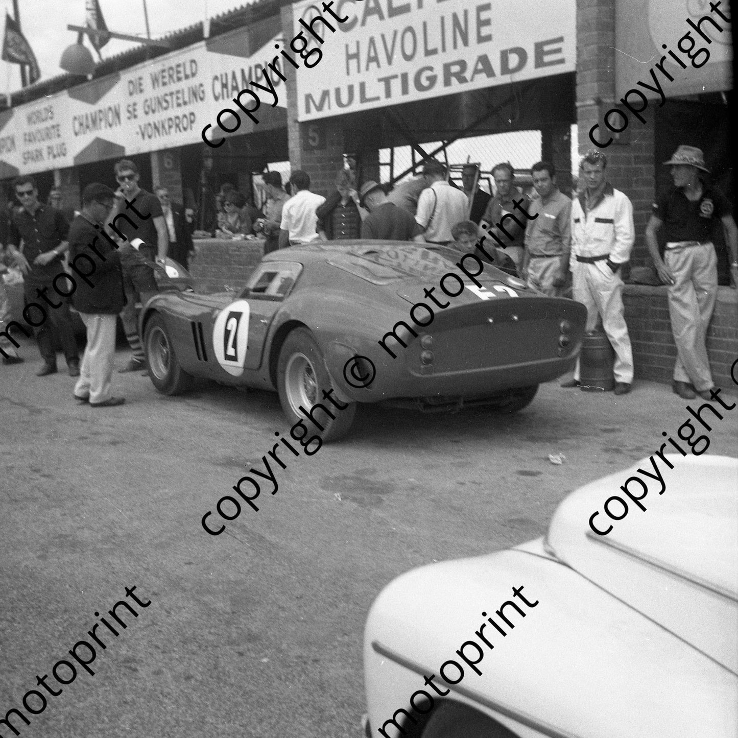 1964 2 Peter de Klerk John Love Ferrari 250GTO low-line David Piper owned car (courtesy Ken Stewart) (3)