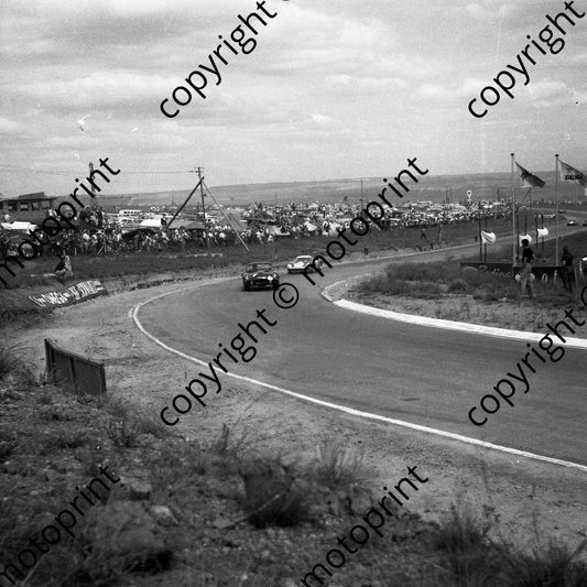 1964 4 Peter Sutcliffe Dickie Stoop E-type Jag lightweight 1 David Piper TOny Maggs Ferrari 275LM Clubhouse (courtesy Ken Stewart) 641