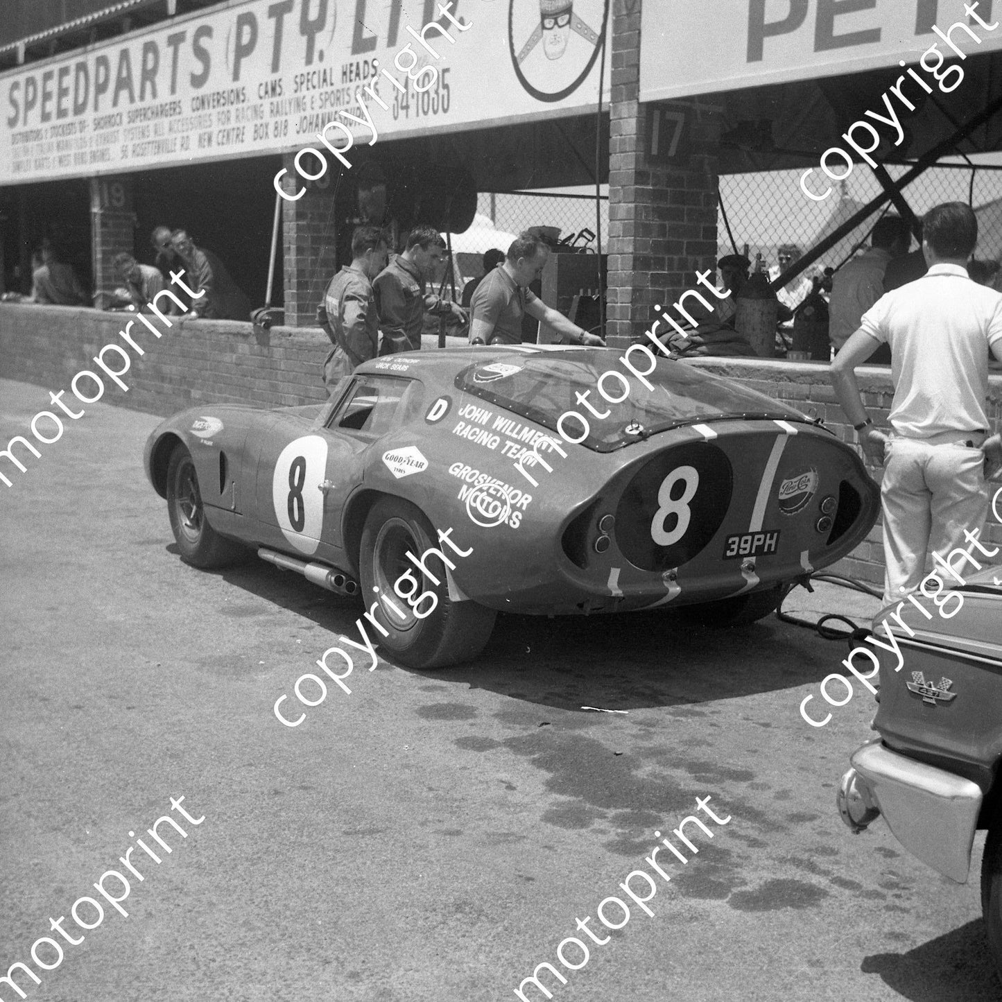 1964 8 Bob Olthoff, Jack Sears Cobra Coupe Willment entered (courtesy Ken Stewart) (5)
