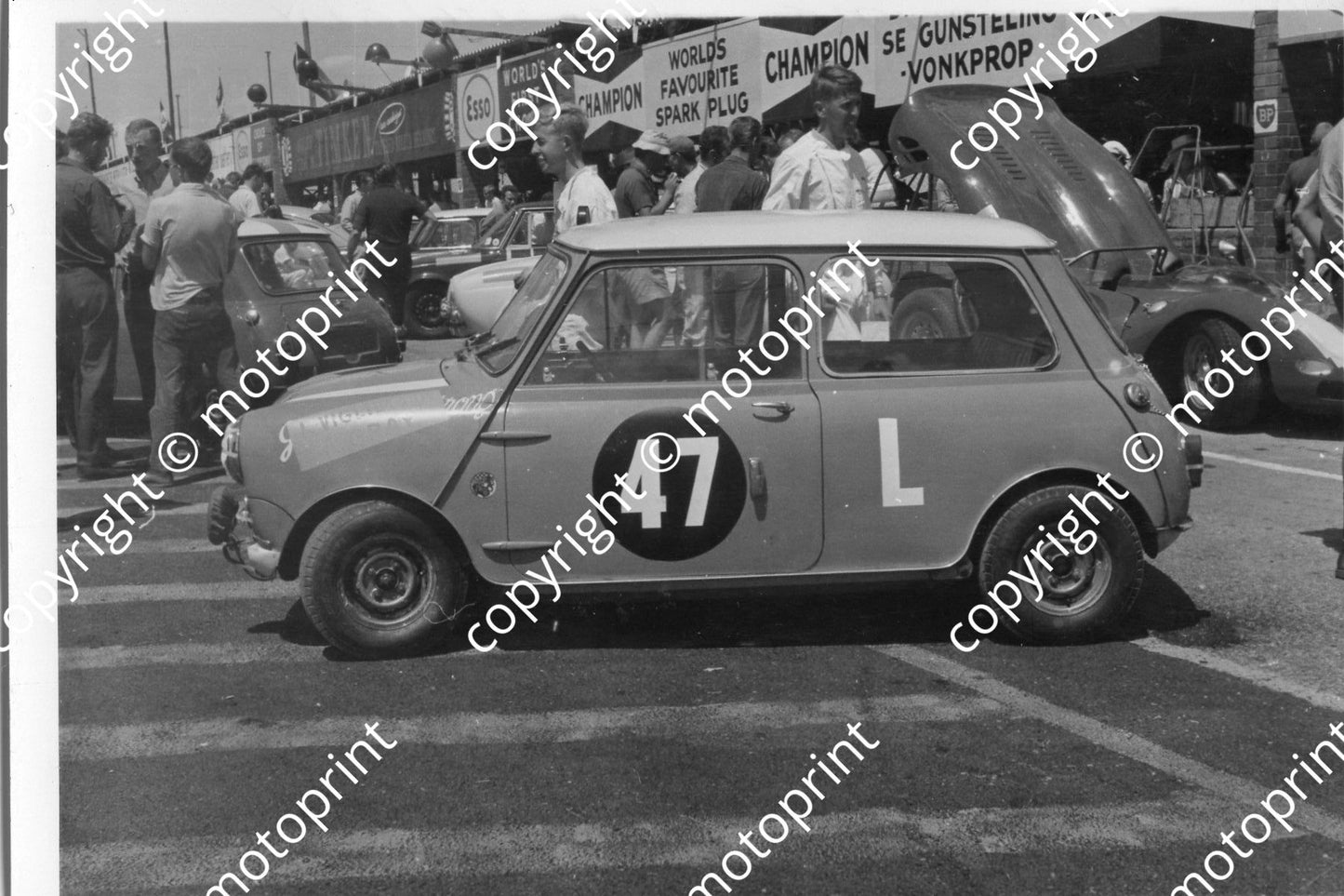 1965 47 Luigi Viglietti A Gray Austin Cooper S 005