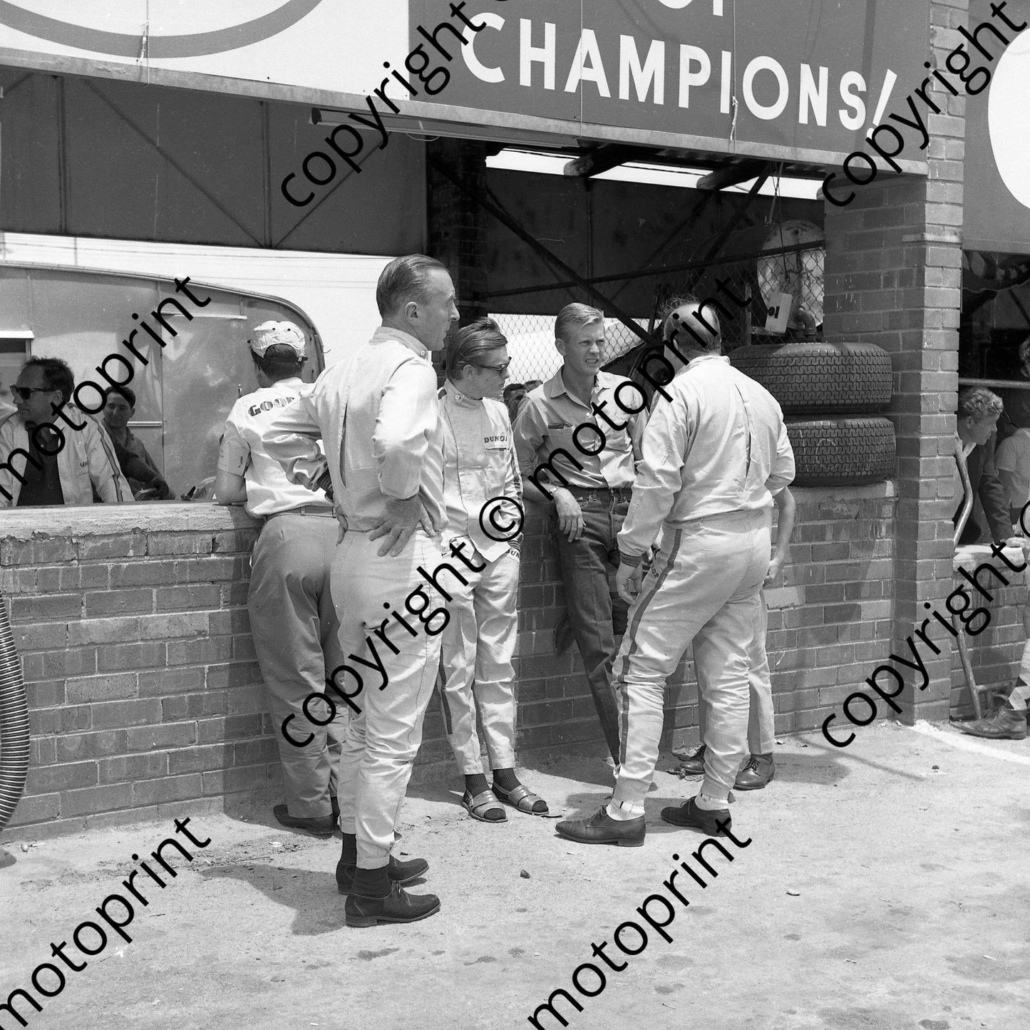1966 10 ....Mike D'Udy, Tony Maggs, David Piper (courtesy Ken Stewart) 761