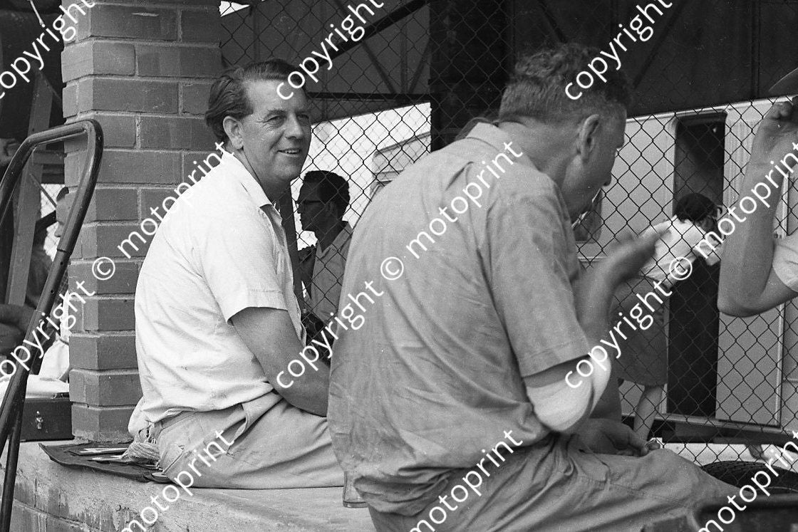 1966 1 Roy Pierpoint Doug Serrurier 750 cropped (courtesy Ken Stewart)