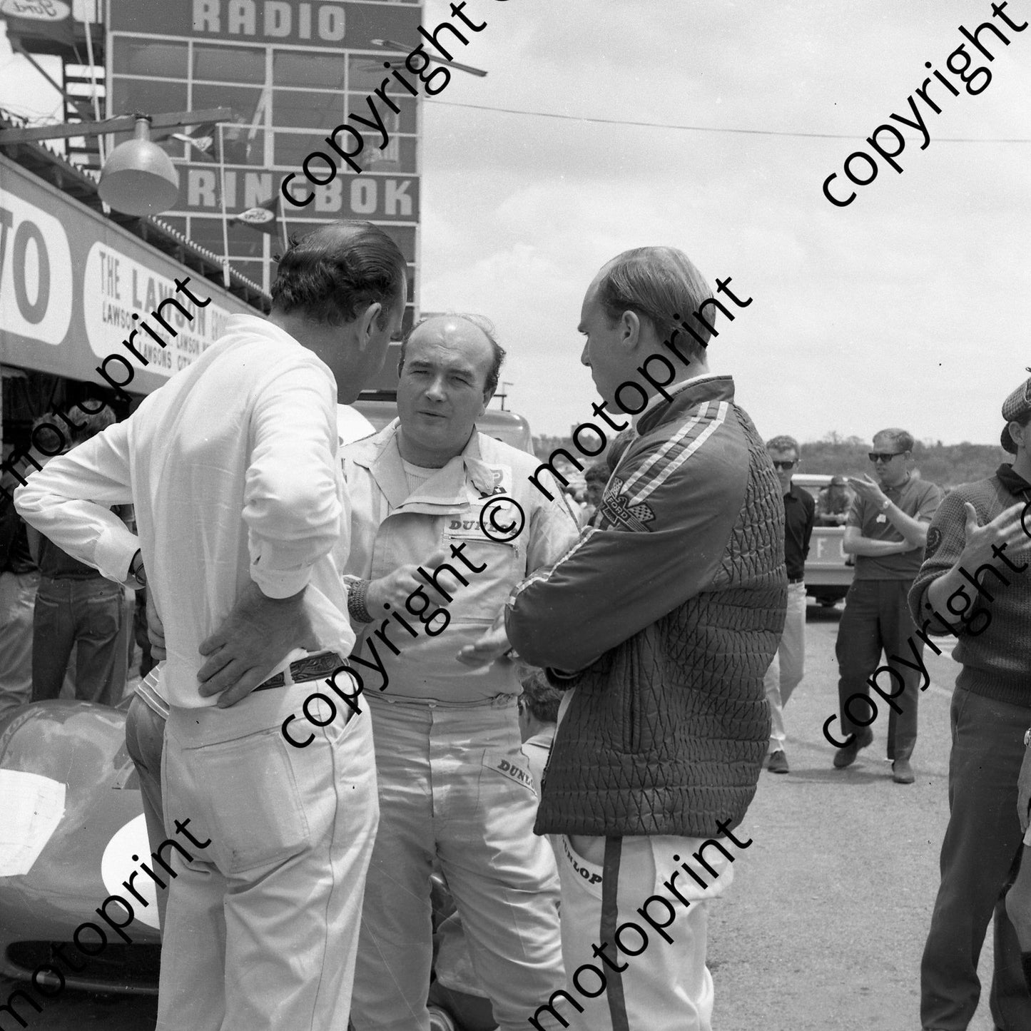 1966 3 'Elde'David Piper Richard Attwood (courtesy Ken Stewart) 752