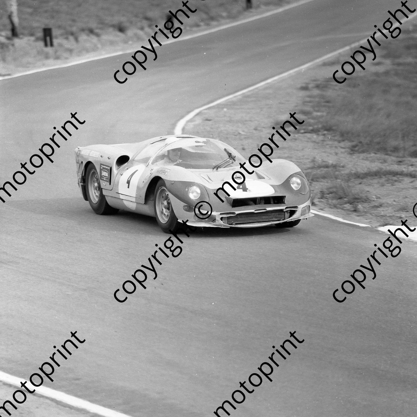 1966 4 Willy Mairesse 'Beurlys' Ferrari P2-3 (courtesy Ken Stewart) (5)