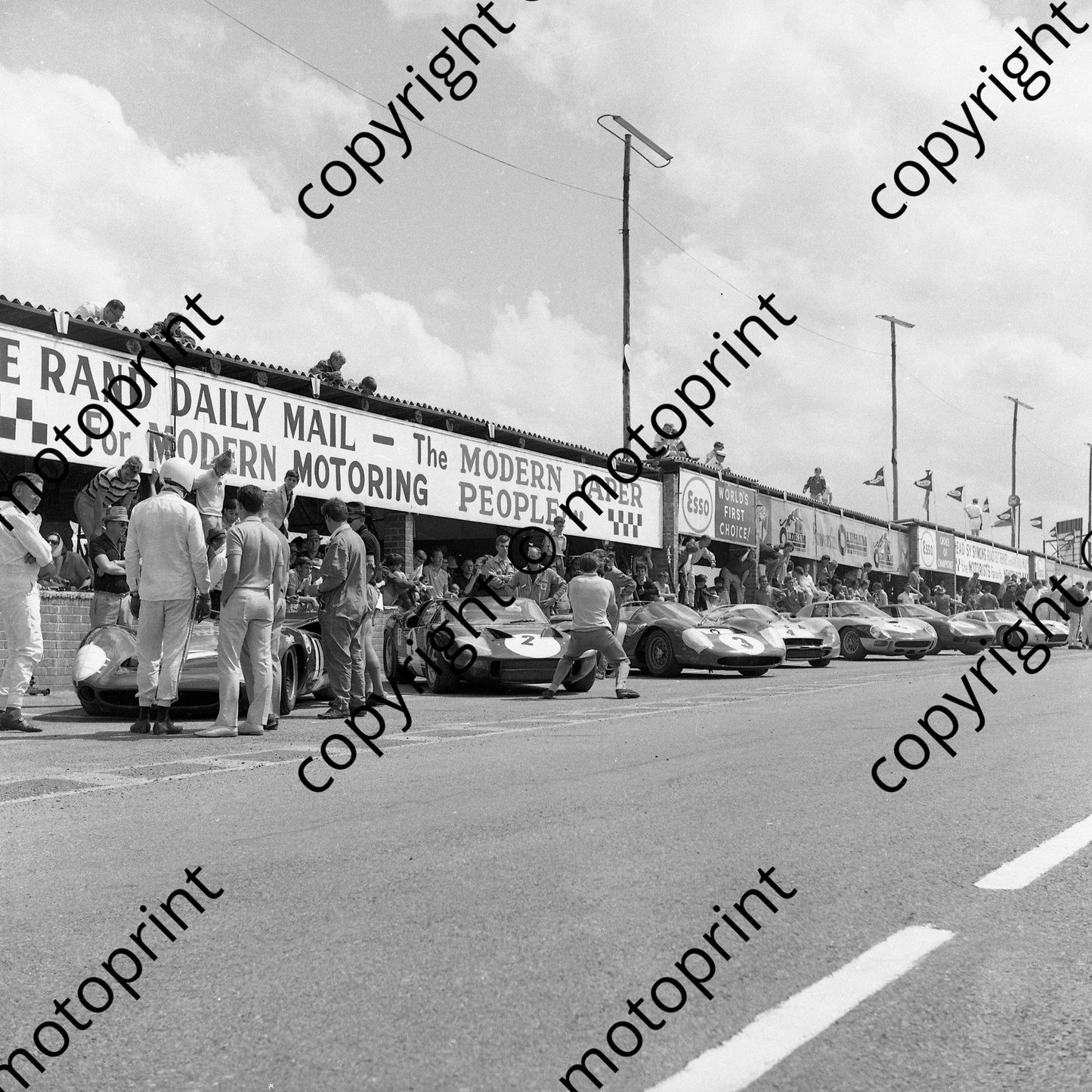 1966 Le Mans line up Doug Serrurier, Roy Pierpoint to left (courtesy Ken Stewart) 765