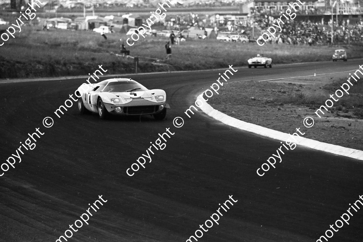 1967 4 Mirage Ford Jackie Ickx Brian Redman (courtesy Ken Stewart) 307