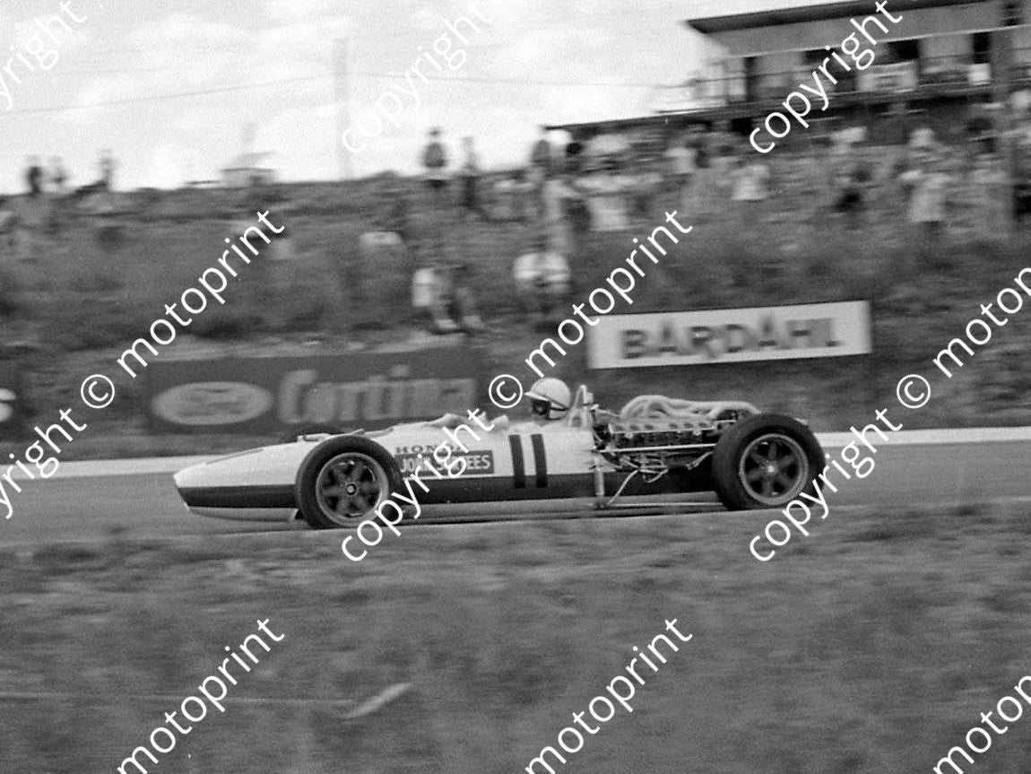 1967 SA GP 11 John Surtees Honda RA273 (permission Malcolm Sampson Motorsport Photography (1)