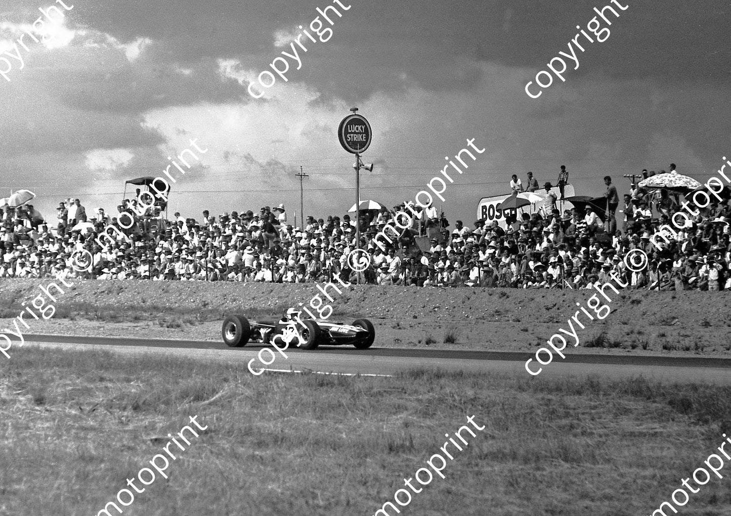 1967 SA GP 17 John Love Cooper Climax T79 cleaned