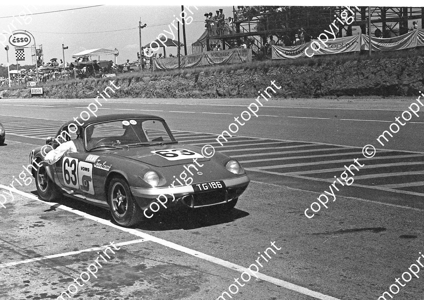 1967 SA GP support 63 Jack Holme Lotus Elan
