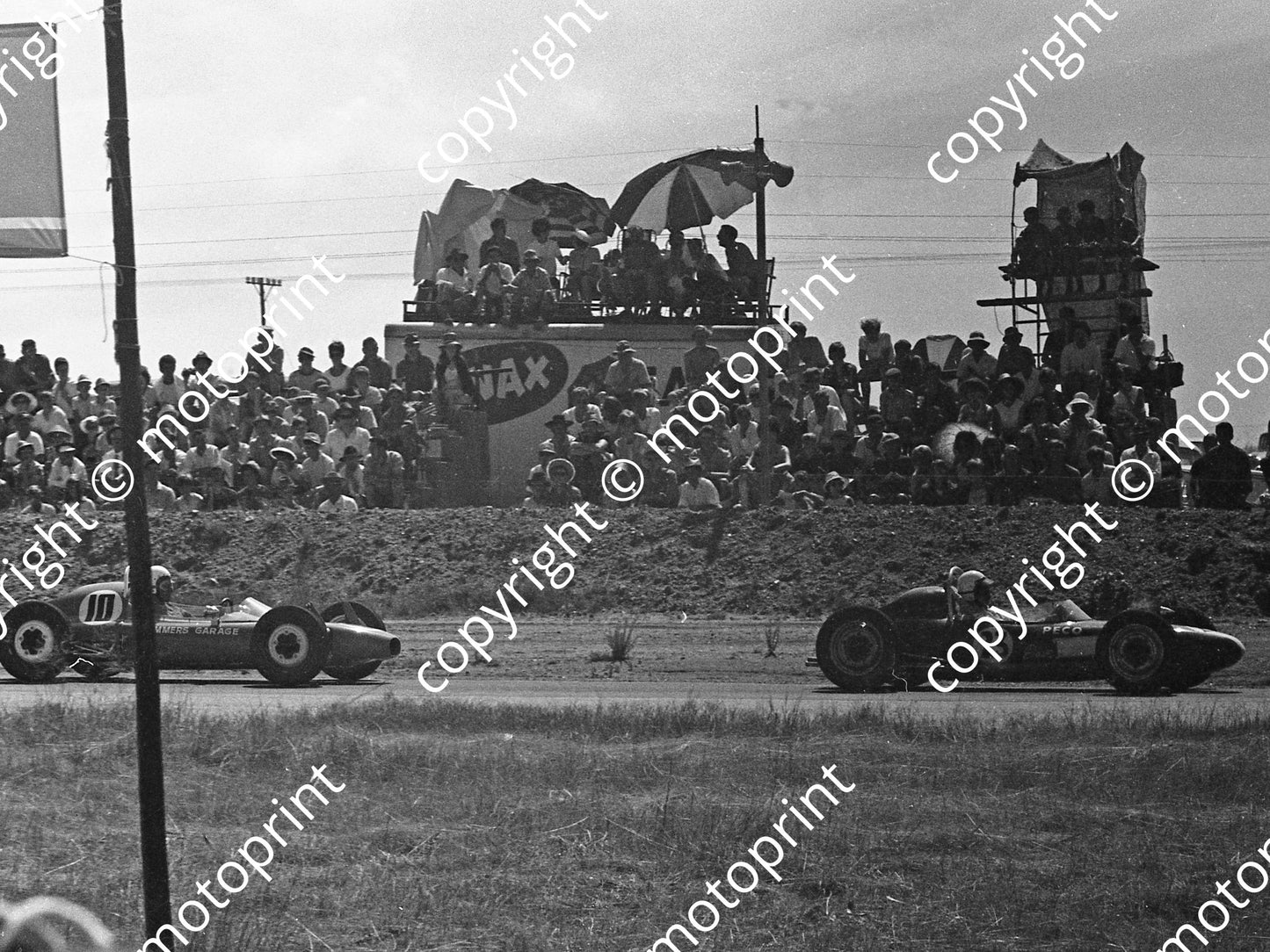 1967 SA GP support FV 23 Dave Clapham Peco 10 Meyer Botha Marlen (courtesy David Swan)