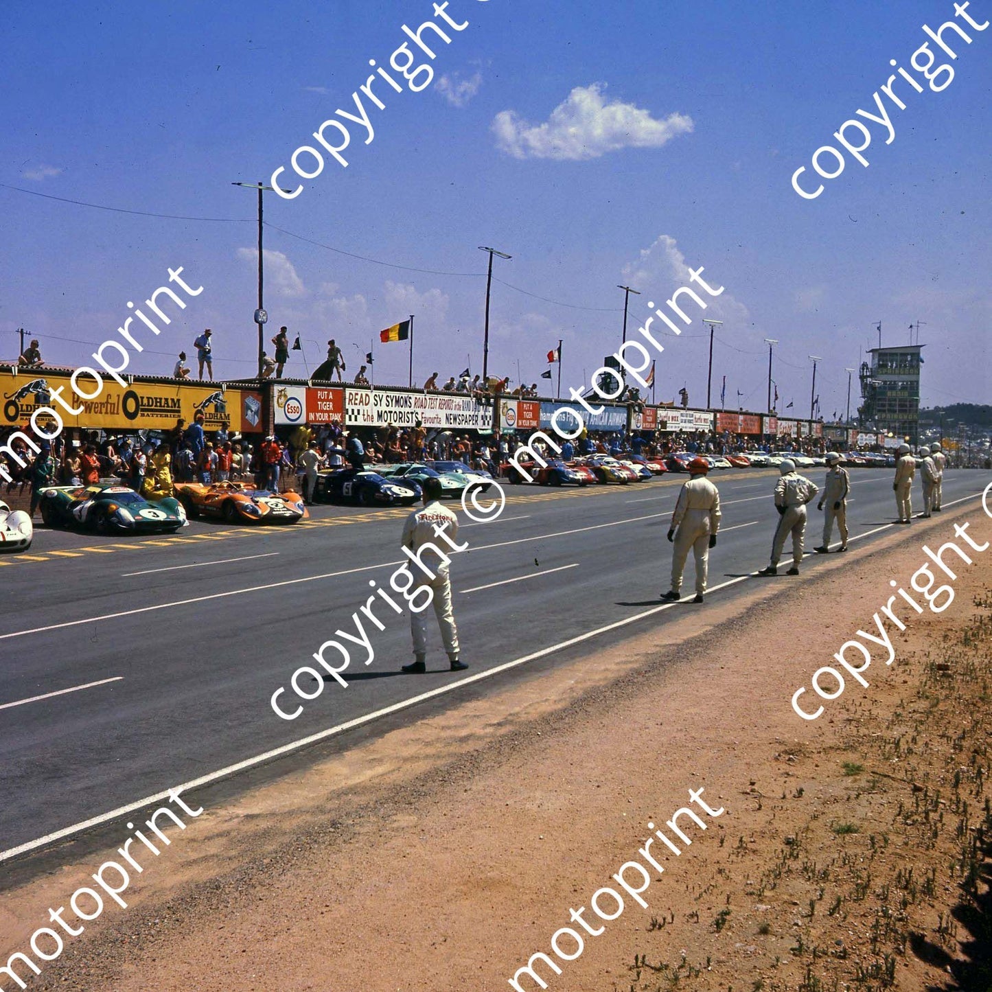 1968 0 Le Mans grid note David Hobbs no helmet, Serrurier, Piper , Love, Charlton, D'Udy Hailwood (courtesy Ken Stewart) 329