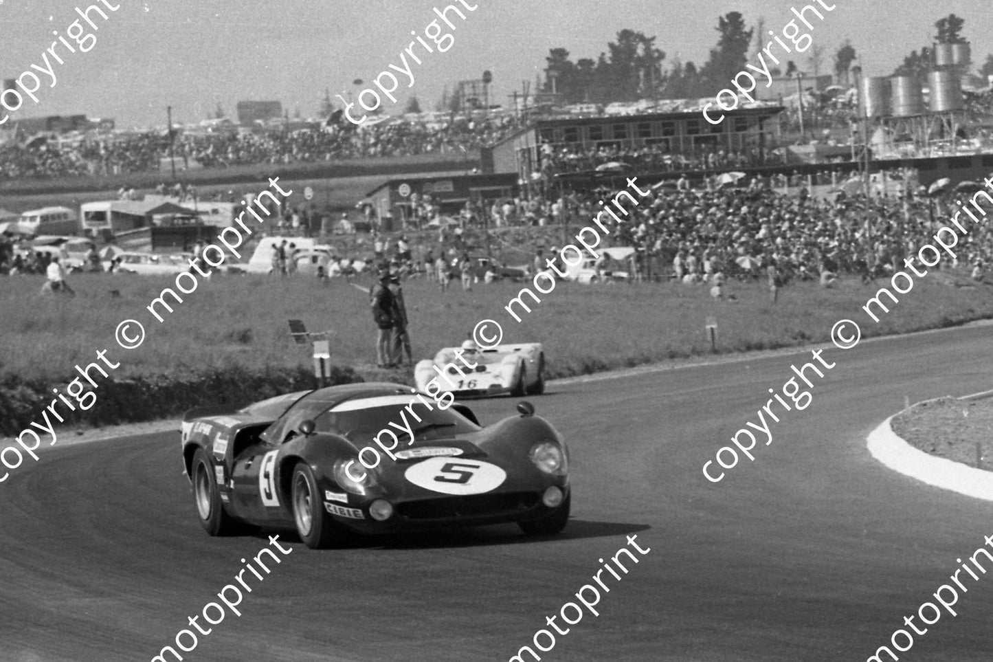 1968 5 Lola Chev Jackie Epstein Dave Charlton; 16 Elfin T300 Garth McGillewie Brian McKenzie A4 (courtesy Ken Stewart) cropped (3)