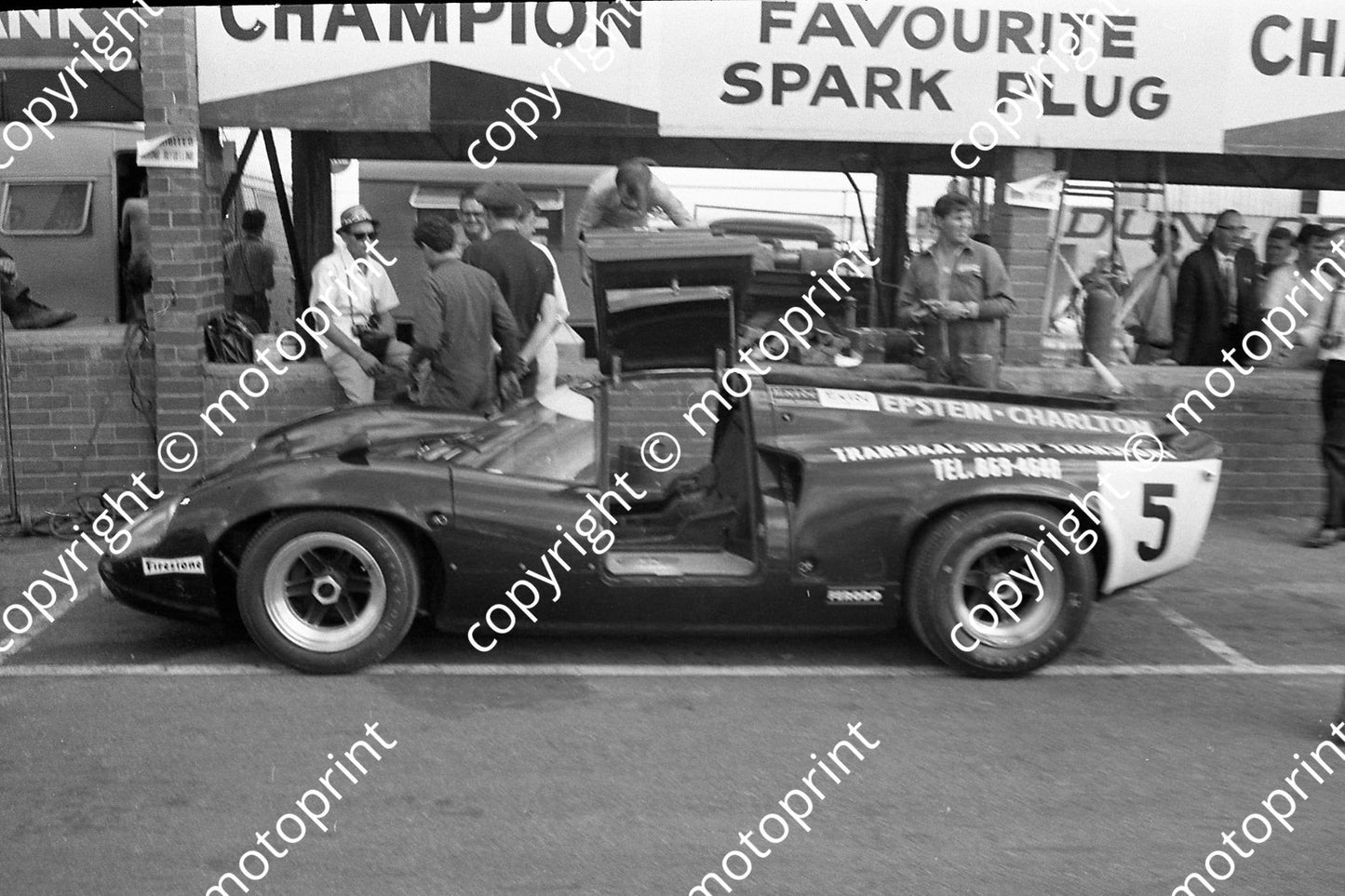 1968 5 Lola Chev Jackie Epstein Dave Charlton (courtesy Ken Stewart) (2)