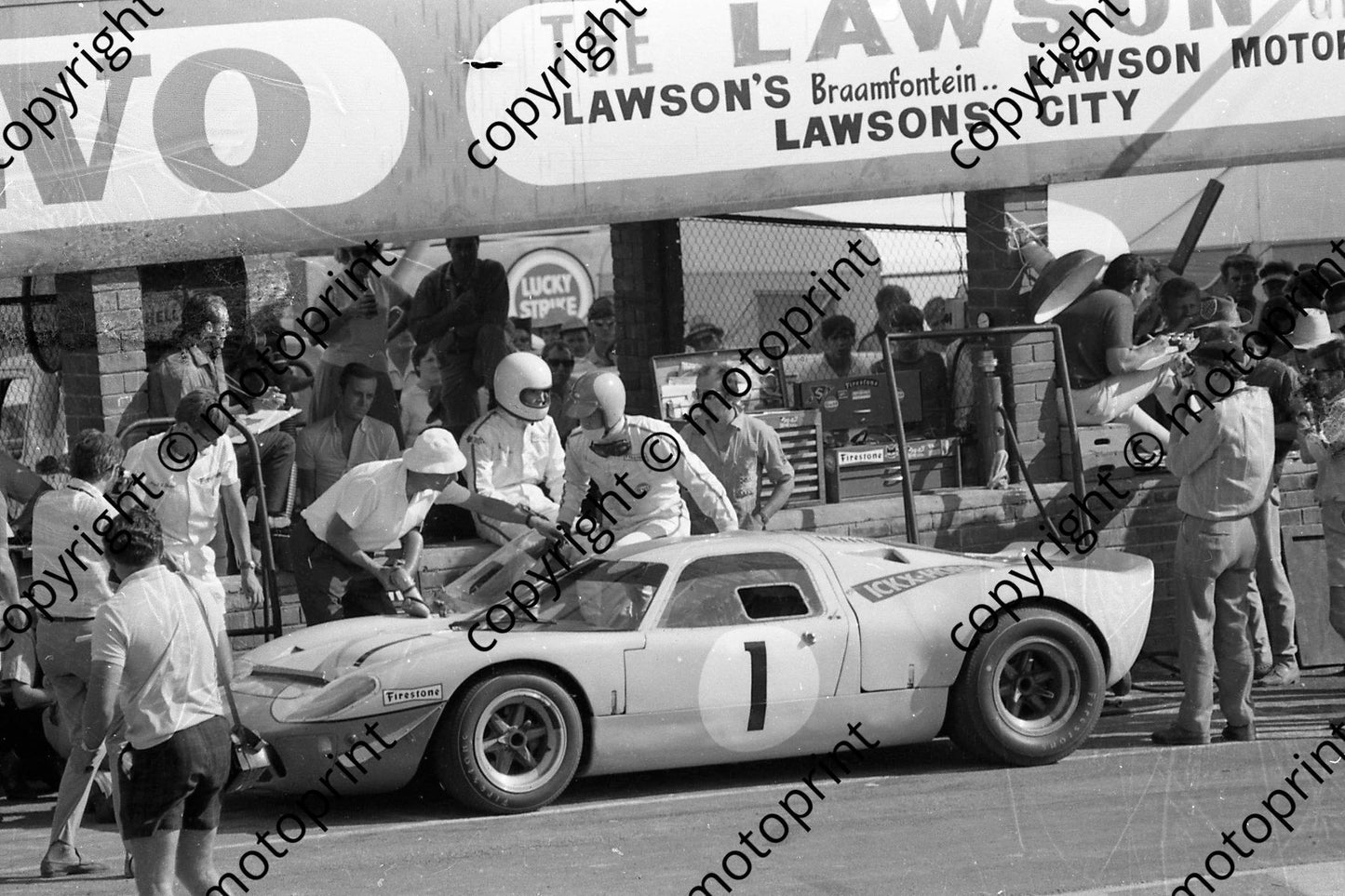 1968 9hr Mirage Jackie Ickx; David Hobbs into car (permission Malcolm Sampson) (19)