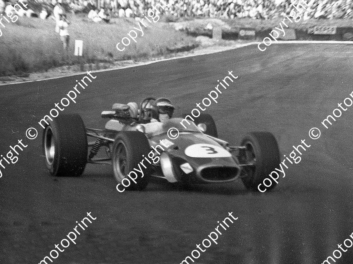 1968 SA GP Jochen Rindt BT24_ light on print (courtesy Ken Stewart) 093