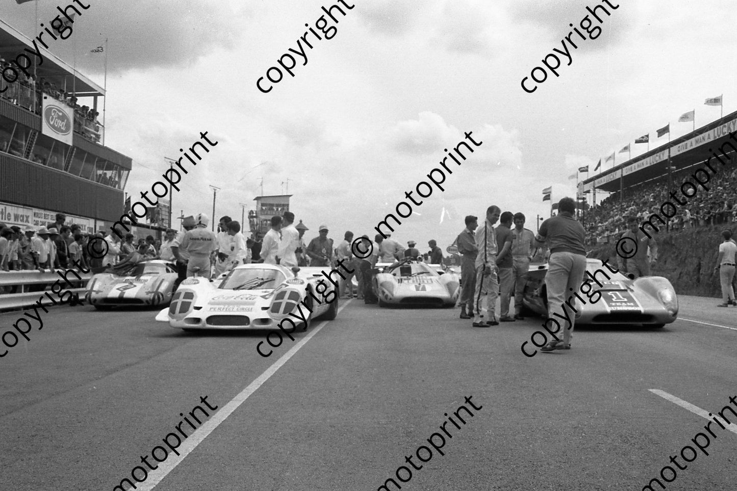 1969 2 Lola T70 Bonnier Wisell 9 Porsche 917 Piper Attwood 7 Lola T70 D_ Udy Gardner 1 Lola T70 Love Redman (thanks Ken Stewart) 508