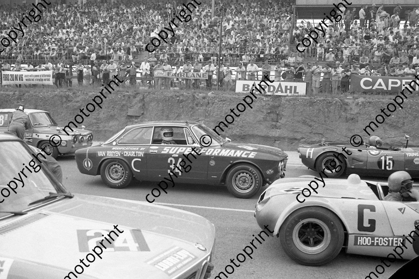1969 34 Alfa GTV Basil van Rooyen in car, Dave Charlton 15 Palbin BMW Barry, Young 22 Lotus 23 Des Zank L Hoo-Foster (thanks Ken Stewart) 504