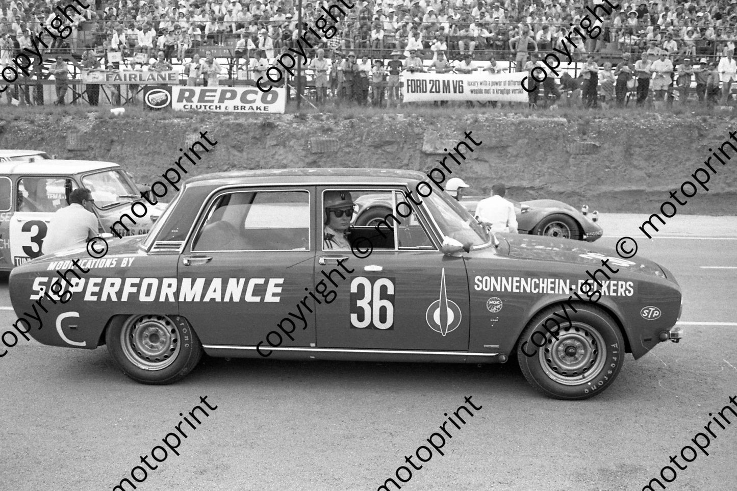 1969 36 Alfa Berlina Pat Sonnenschein NOTE INCORRECT SPELLING ON CAR Christine Beckers (thanks Ken Stewart) 1 3503