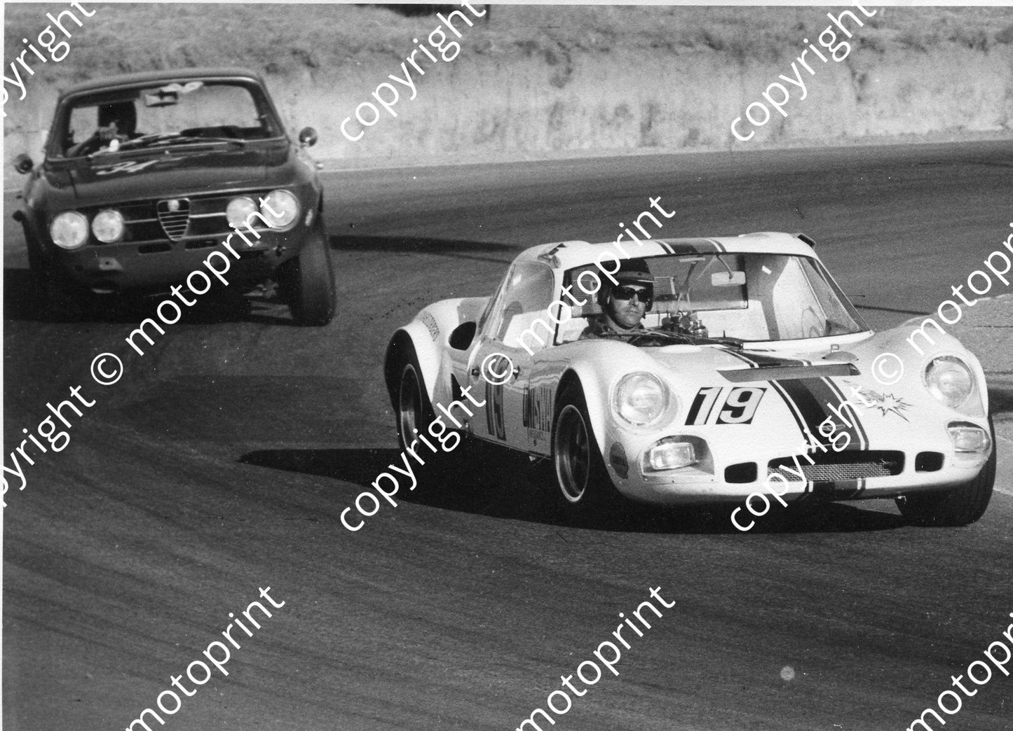 1969 9hr 19 Chevron B8 BMW Dennis Joubert Clarrie Taylor 34 Alfa GTV Tony Woodley Tony Jefferies (permission Malcolm Sampson Motorsport Photography 223