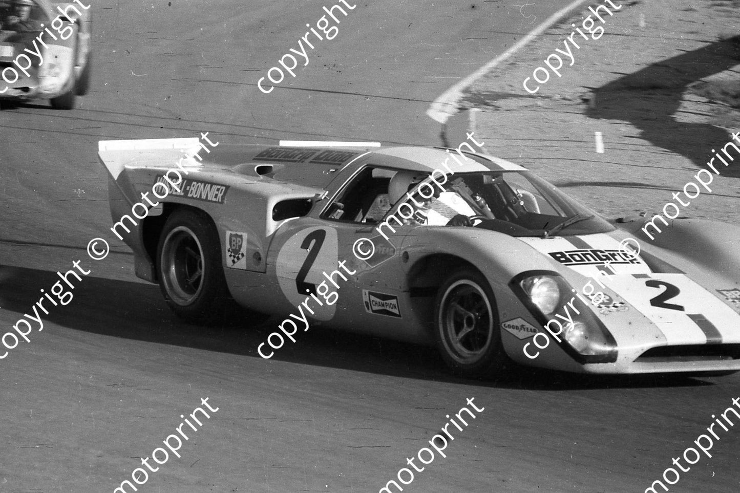 1969 9hr 2 Lola T70 Jo Bonnier Reine Wisell (permission Malcolm Sampson Motorsport Photography 029