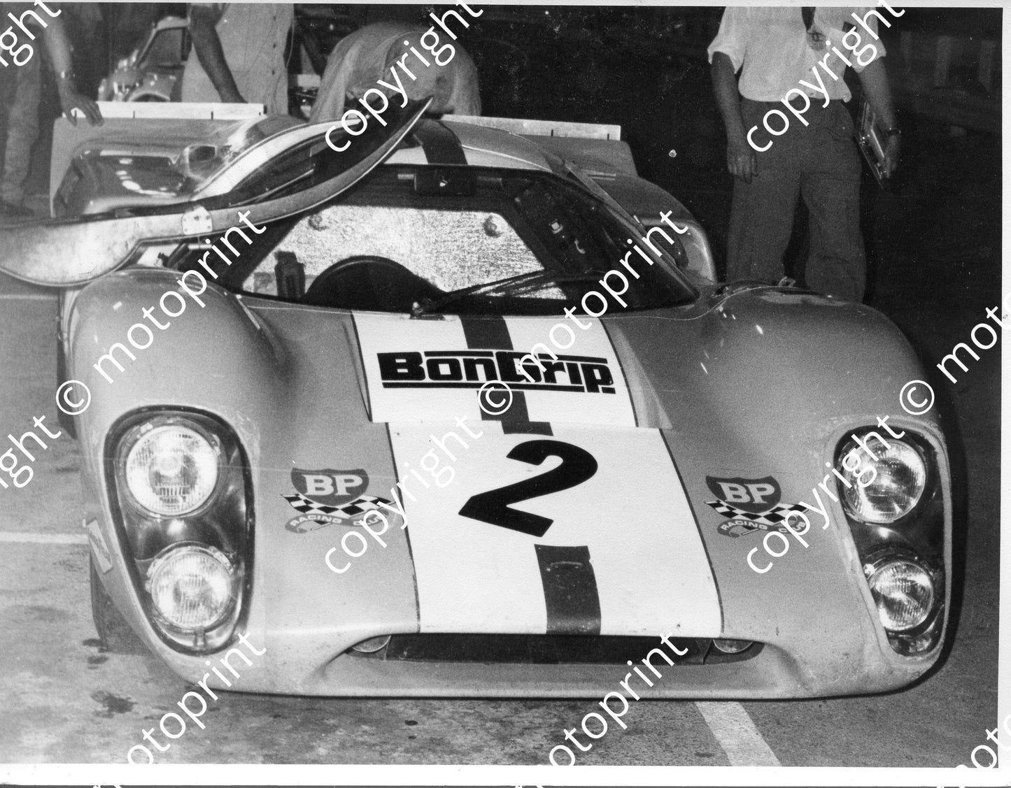 1969 9hr 2 Lola T70 Jo Bonnier Reine Wisell (permission Malcolm Sampson Motorsport Photography 093