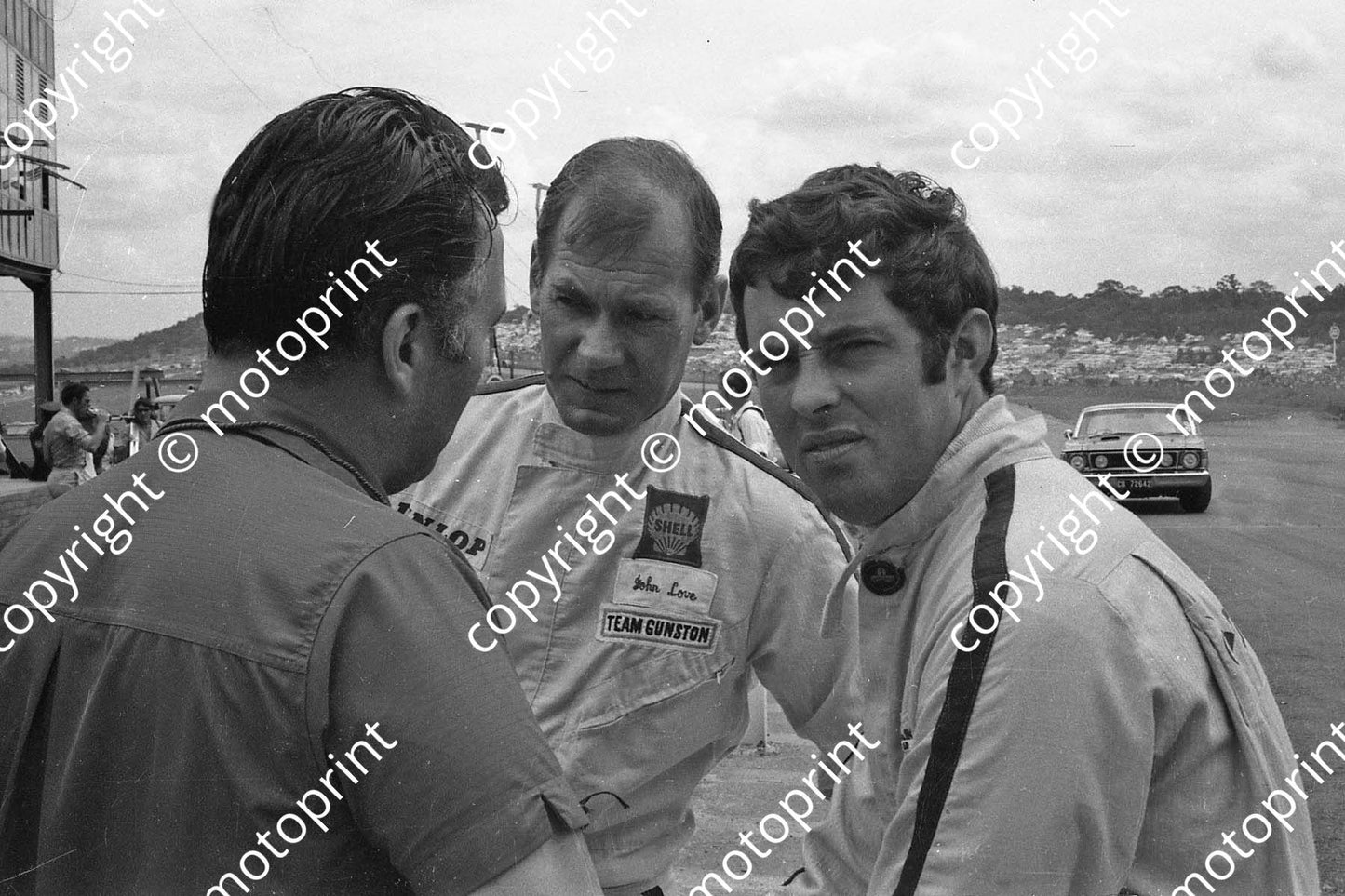 1969 9hr John Love, Brian Redman (34)