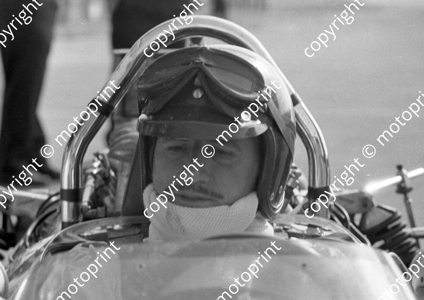 1969 SA GP Graham Hill in car (courtesy Ken Stewart)061