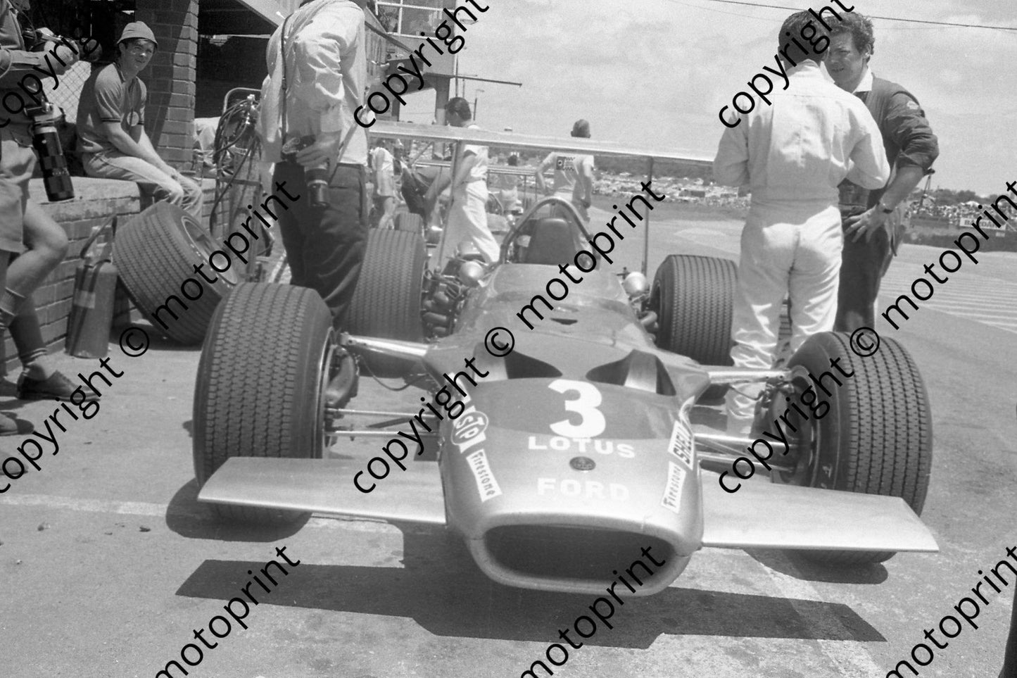 1969 SA GP Lotus 49 Andretti rear wing only (courtesy Ken Stewart) 164