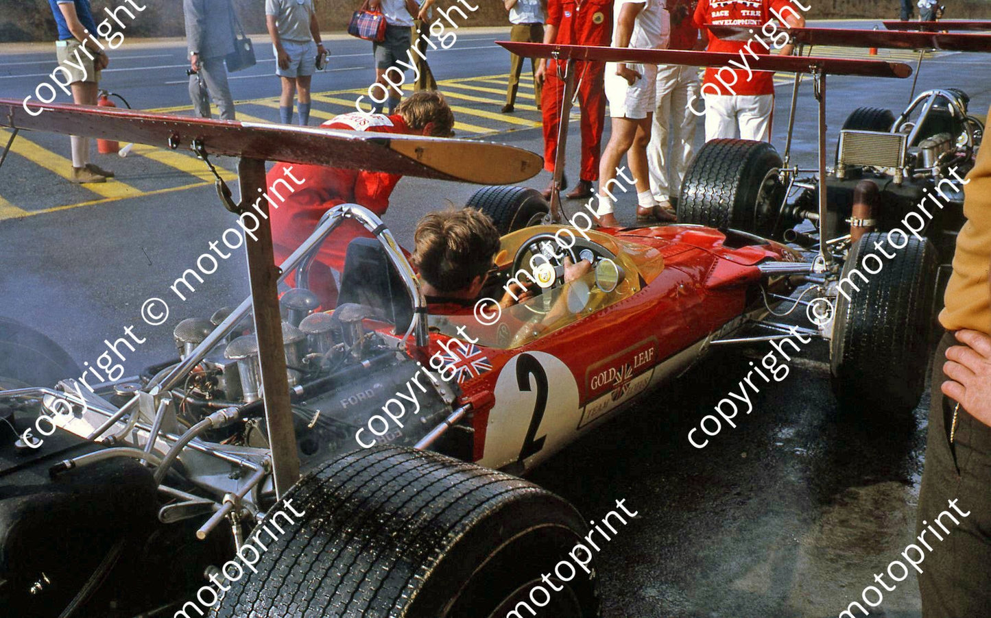 1969 SA GP Lotus 49 Graham Hill wet practice pits (thanks Vito Momo via G Cavalieri) 024
