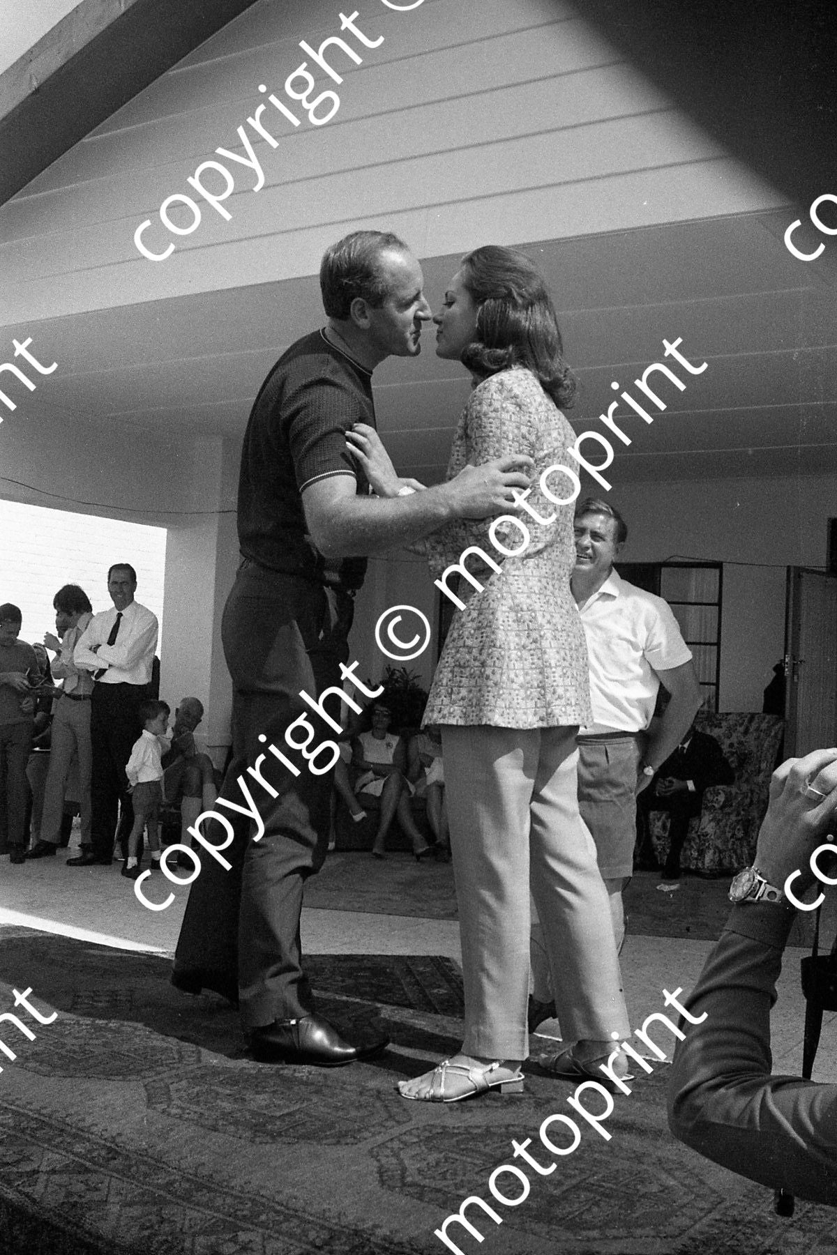 1969 SA GP prizegiving Denny Hulme (courtesy Ken Stewart) 005