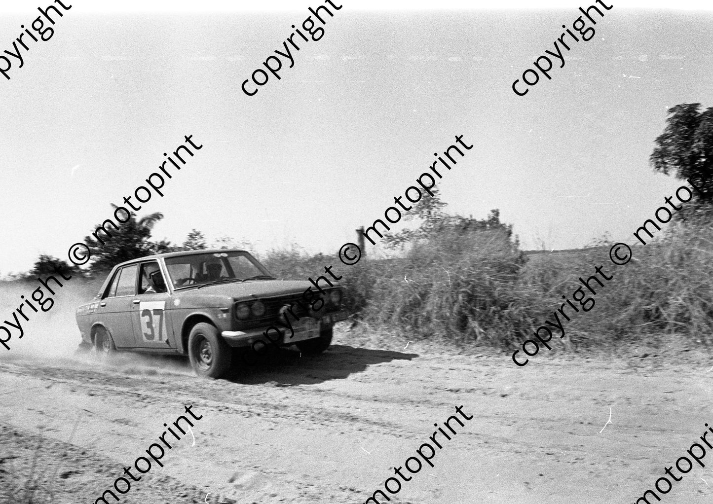 1971 BNU 37 Kassie Coetzee, S Bredenkamp Datsun 1600 SSS(courtesy Roger Swan) (32)