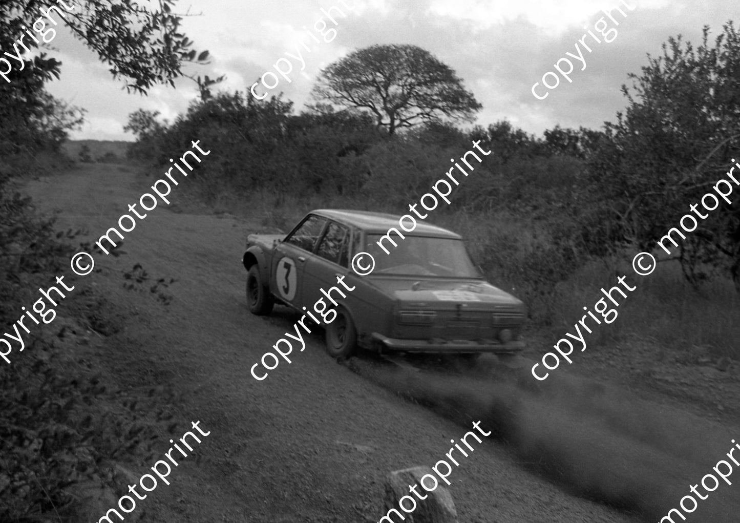 1971 BNU 3 Ewold, Minota van Bergen Datsun K500H (courtesy Roger Swan) (8)