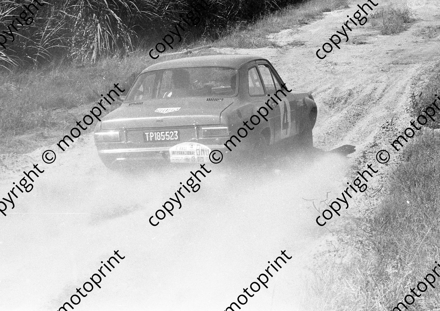 1971 BNU 4 Jan Hettema, Willem van Heerden Escort K500H (courtesy Roger Swan) (9)