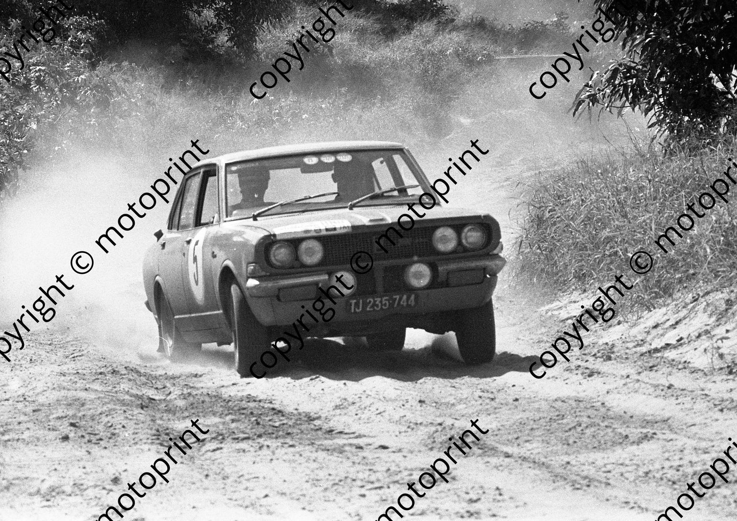 1971 BNU 5 Chris Swanepoel, Gus Crous Toyota K500H (courtesy Roger Swan) (4)