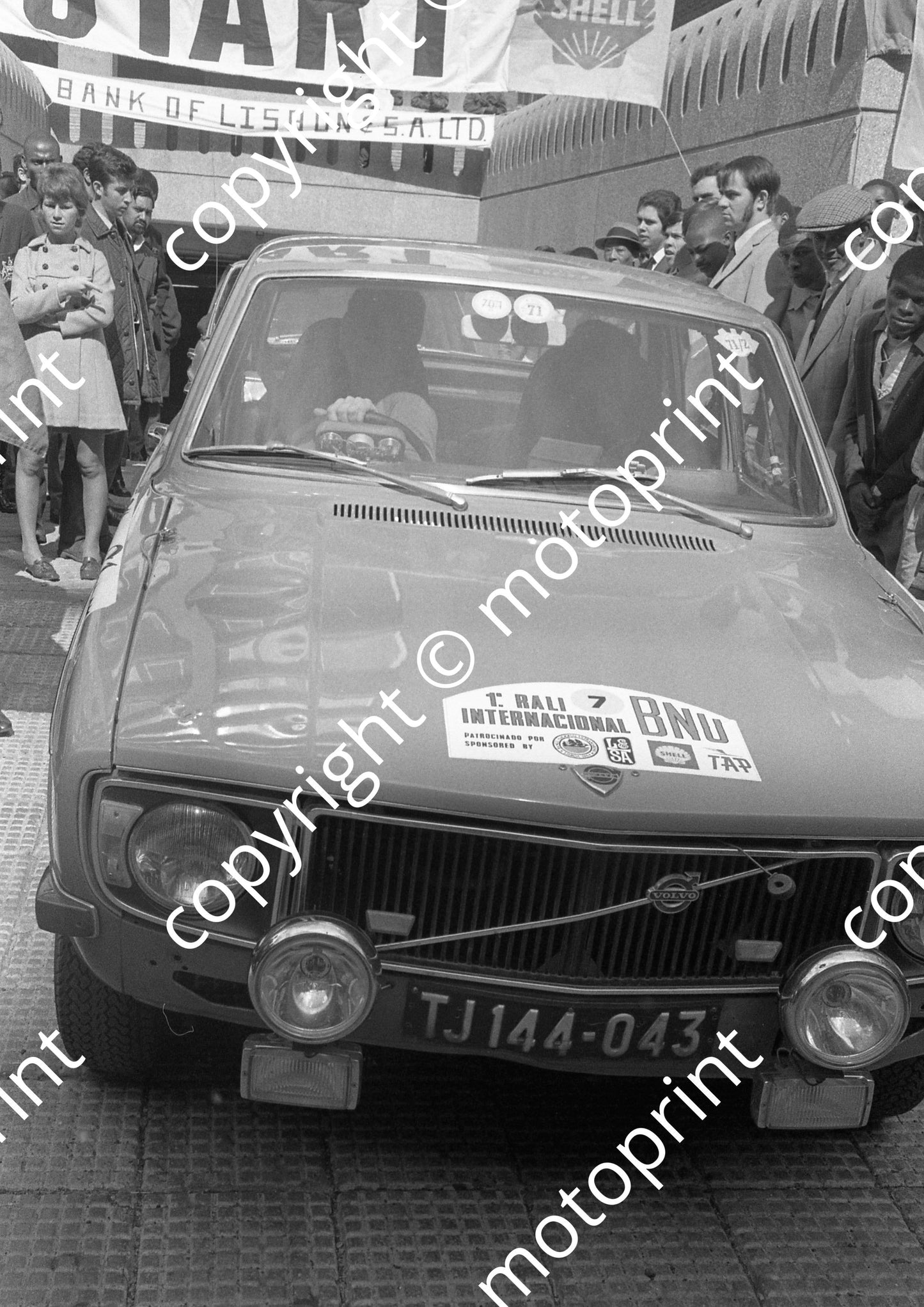 1971 BNU 7 Louis Cloete, Dave Howcroft (courtesy Roger Swan) (1a) (1)