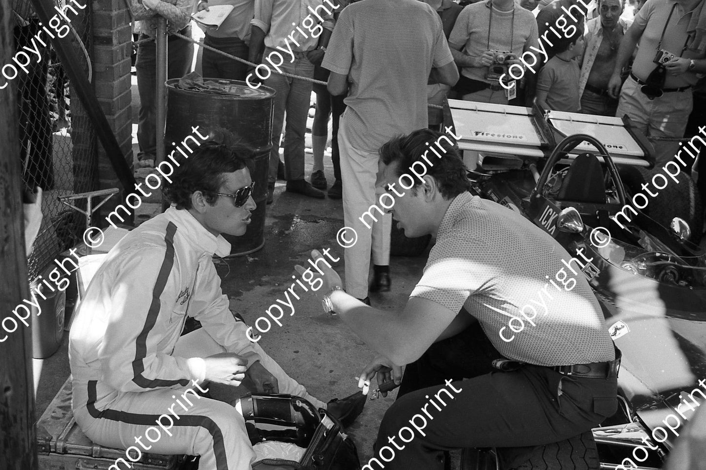 1971 SA GP Ickx Peter Schetty, Ferrari team manager NOTE chairs (thanks Ken Stewart) 209