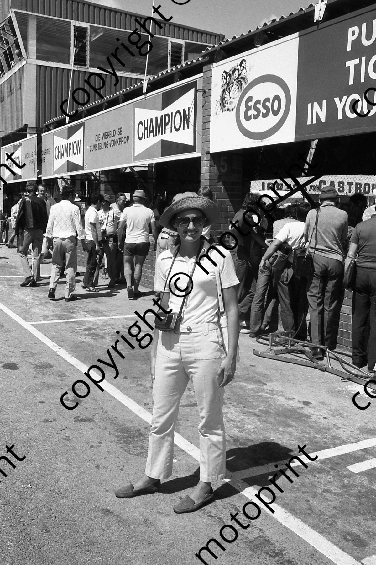 1971 SA GP vintage car race Trish van Zyl (thanks Ken Stewart) 213