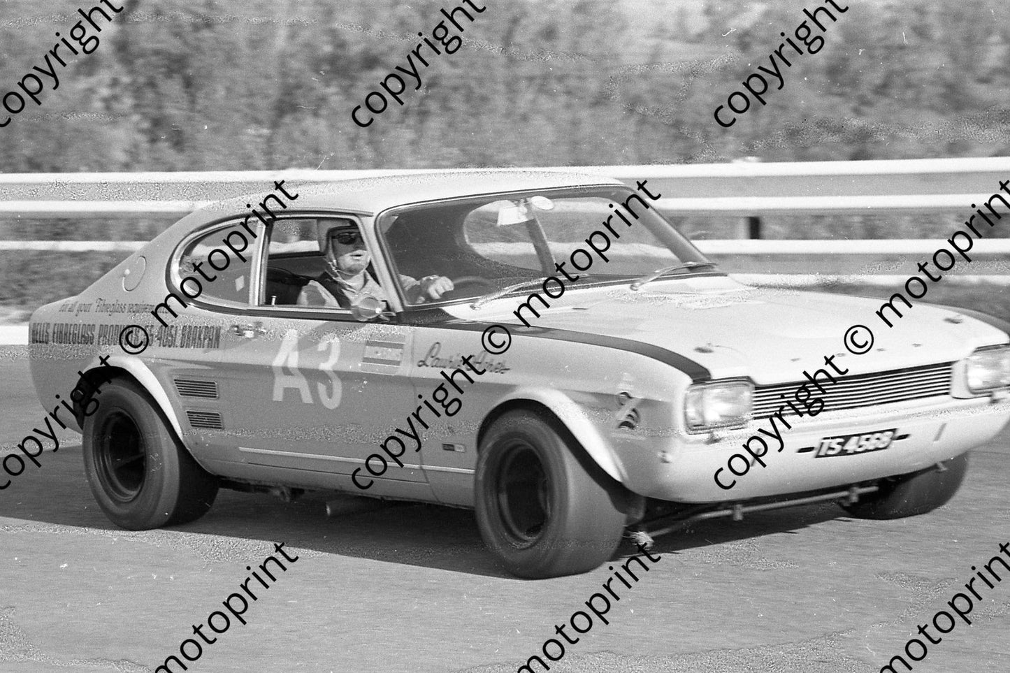 1971 SL Star prod A3 Capri V8 L Acres (permission Malcolm Sampson Motorsport Photography)