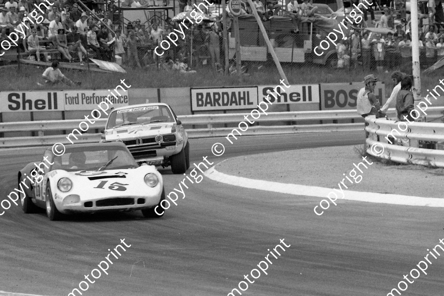 1972 9 hr 15 Chevron BMW B8 Harrower R Thomas_ Chev Van Rooyen Mortimer (permission Malcolm Sampson Motorsport Photography)