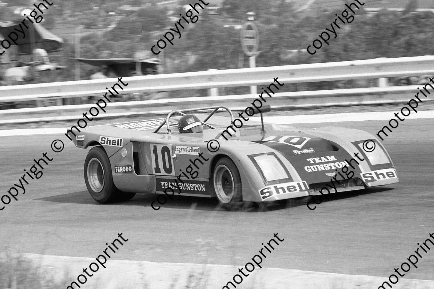 1972 9 hr SP 10 Chevron B25 Love Gethin (permission Malcolm Sampson Motorsport Photography) 1972 9 hr (11)