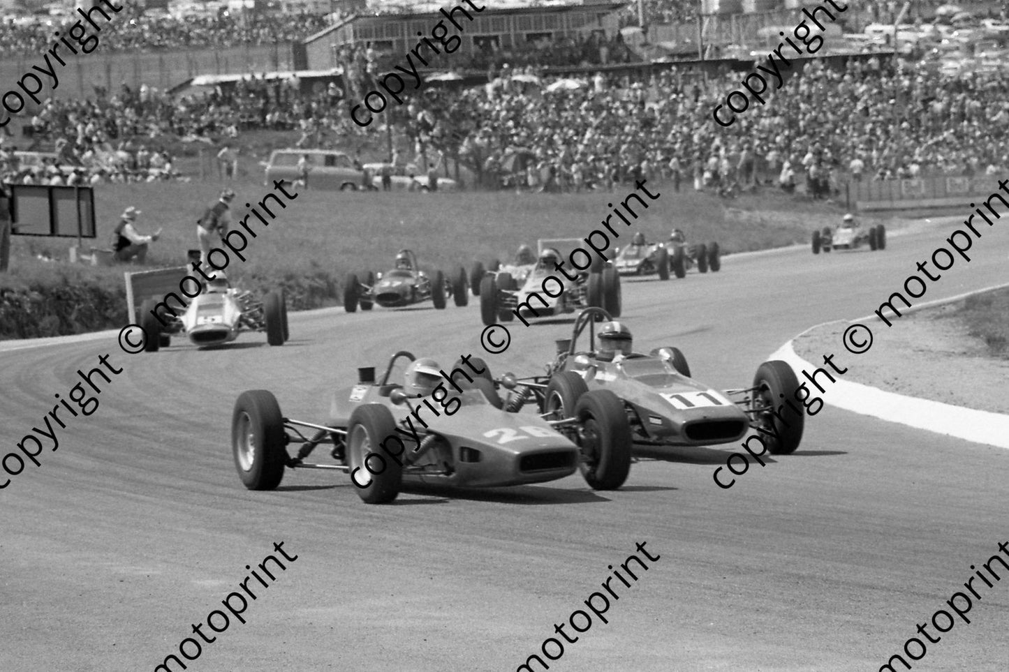 1972 Kya 26 Theuns Botha (confirm) Lola T200 ex John Copeland, 11 Mike Hearn Titan (1)