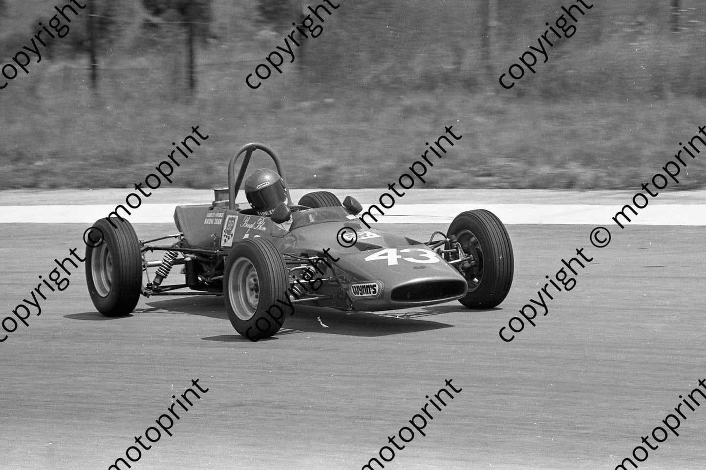 1972 Kya 43 Bengt Blom Royale BOAC Wynns Sunshine Series (3)